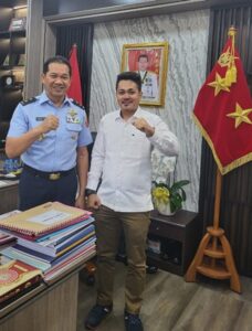 Direktur PT Sekawan Baru Internasional Berkunjung Keruang Kerja Marsda TNI Samsul Rizal