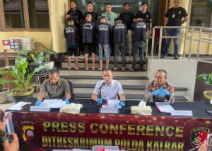 Pelaku Spesialis Pecah Kaca Mobil dan Pembengkas Jok Motor Diringkus Polda Kalbar, 5 Tersangka Diamankan, 2 Diantaranya Ditangkap di Palembang