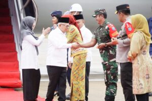 Pangdam XII/Tpr Bersama Forkopimda Sambut Kedatangan Wakil Presiden di Kalimantan Tengah