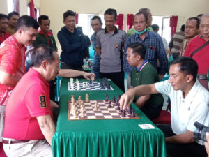 Wakil Bupati Sanggau Buka Turnamen Catur Standar Dandim 1204/ Sgu Dalam Rangka Memeriahkan HUT TNI Ke 78