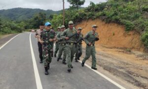 Babinsa Koramil 1204-18/Nanga Mahap Tampil Berikan Materi Dalam Pelatihan Linmas Desa Nanga Suri