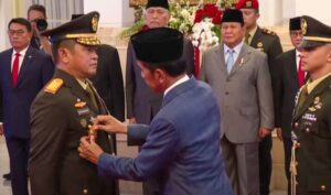 Presiden Jokowi Lantik Maruli Simanjuntak Jadi KASAD