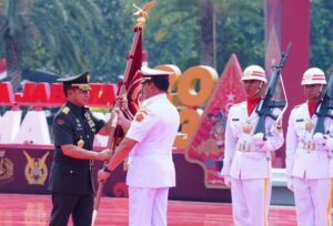 Resmi Jenderal  TNI Agus Subiyanto Gantikan  Laksamana TNI Yudo Margono Jadi Panglima TNI
