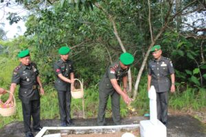 Jelang Peringati Hari Juang Kartika Ke 78 Kodim 1204 / Sanggau Laksanakan Ziarah dan Tabur Bunga