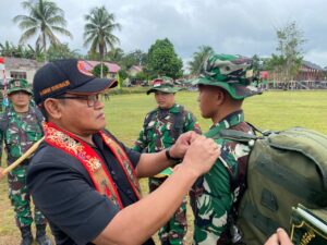 Sekda Kab Sanggau, Kukuh Triyatmaka Resmikan TNI Manunggal Masuk Desa Ke-120 Kodim 1204 / Sanggau