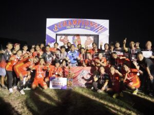 Turnamen Sepak Bola Pelita Cup Berahir, Pj Bupati Sanggau Serahkan Tropi dan Uang Pembinaan Rp 30 Juta