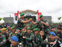 Warga Kodam Tanjungpura Gelar Tradisi Penyambutan dan Penerimaan Pangdam XII/Tpr