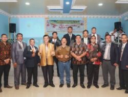 Plt Bupati Sanggau Hadiri Perayaan Natal di Gereja GPdI Desa Kenaman – Sekayam