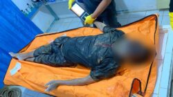 Warga Ilir Kota Temukan Mayat Tak Beridentitas Tersangkut Di Jamban