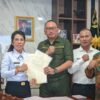 Walikota Serahkan SHP untuk Pembangunan Sekolah Rakyat