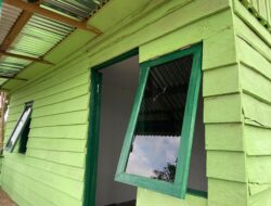 Rumah Bapak Yefta Selesai Direhab, TMMD ke-125 Kodim 1205/Sintang Bawa Harapan Baru di Pedesaan
