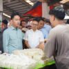 Wakil Presiden Tinjau Pasar Flamboyan, Cek Langsung Harga Bahan Pokok