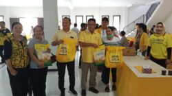 Sambut HUT ke-61, Golkar Sanggau Gelar Pasar Murah Disambut Antusias Warga