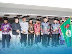 Sekda Sanggau Hadiri Pawai Ta’aruf MTQ Kalbar di Kapuas Hulu