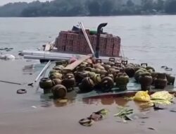 Kapal Kelotok Meledak dan Tenggelam di Sungai Kapuas Sanggau, Diduga Akibat Uap BBM