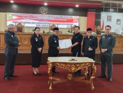 DPRD Sanggau Gelar Paripurna Penyampaian Pendapat Akhir Fraksi-Fraksi atas Raperda APBD Perubahan 2025