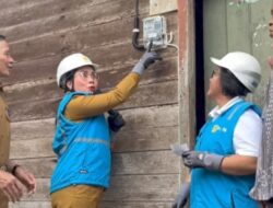 Wabup Sanggau Hadiri Penyalaan Serentak Listrik Gratis “Light Up The Dream” di Desa Lape