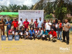 Sosialisasi Hukum Adat Pencurian TBS, DAD Sekayam Kolaborasi Dengan PT.GKM