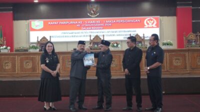 DPRD Sanggau Terima Penyampaian LKPJ Bupati Tahun Anggaran 2025