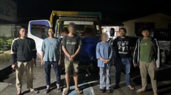 BREAKING NEWS: Polsek Sekayam Amankan Truk Bermuatan 126 Karung Pupuk Subsidi, Seorang Perempuan Ikut Diamankan