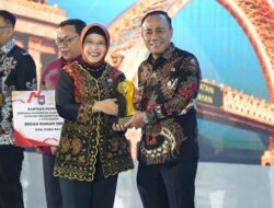 Pemprov Kalbar Raih Dua Apresiasi Pemerintah Pusat, Dapat Rp1,5 Miliar dan 300 Bedah Rumah